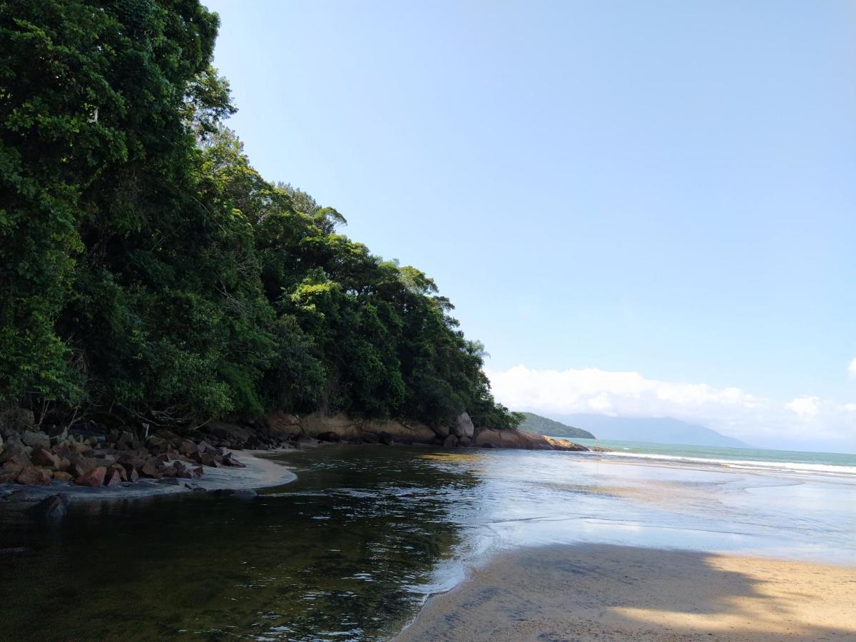 Caraguatatuba de frente para o mar Exterior foto